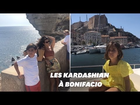 Kourtney Kardashian en vacances en Corse
