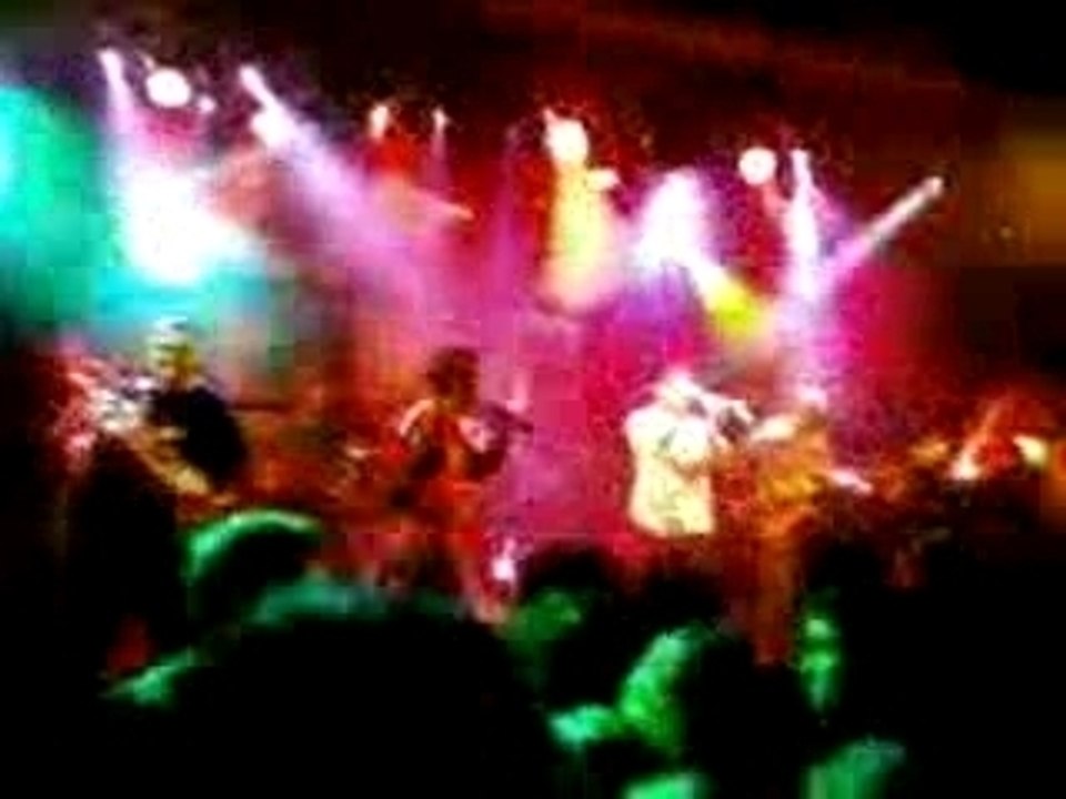 Cirque du millenium live