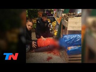 Balearon a un verdulero frente a su mujer y su hijita para robarle $600: está grave