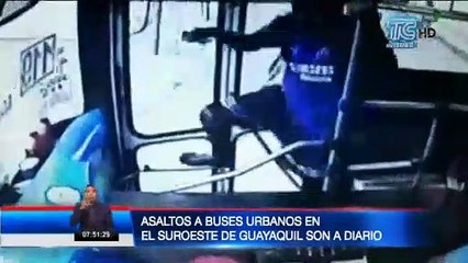 Los asaltos a buses urbanos en Guayaquil son a diario