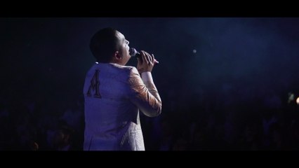 La Arrolladora Banda El Limón De René Camacho - No Debemos Vernos