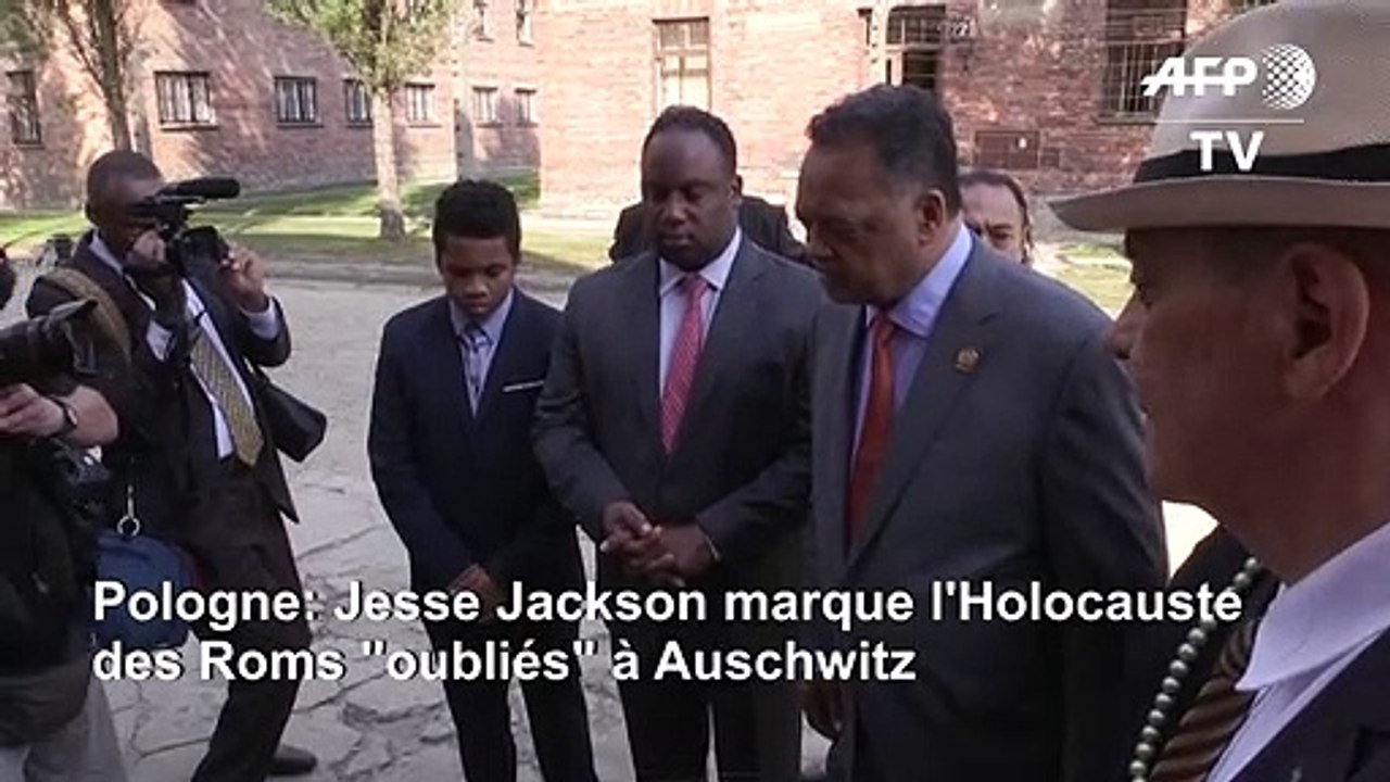 Jesse Jackson marque l'Holocauste des Roms "oubliés" à Auschwitz