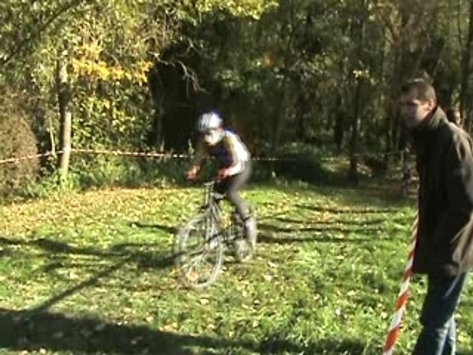 Tom course suite etampes