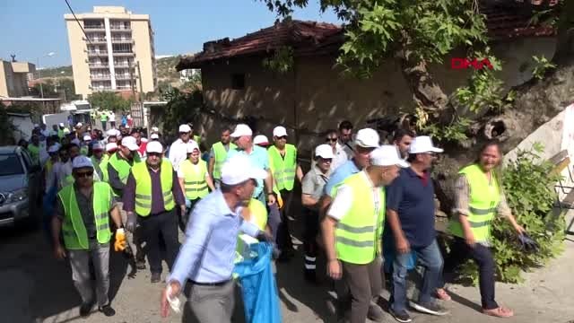 İZMİR'DE TEMİZLİK SEFERBERLİĞİ BAŞLATILDI