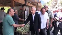Kılıçdaroğlu, Şehit Jandarma Er Çaybaşı için yapılan hayratı ziyaret etti (2) - ARTVİN