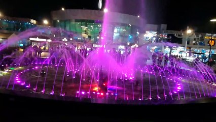 Insane Dancing Fountain Inside Park