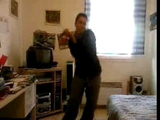 moi ki danse la tecktonik