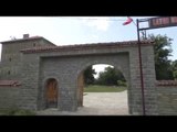 Haradinaj nderon me homazhe dëshmorët e fshatit Shqiponjë-Lajme
