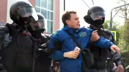 Quase 200 detidos durante protesto da oposição em Moscou