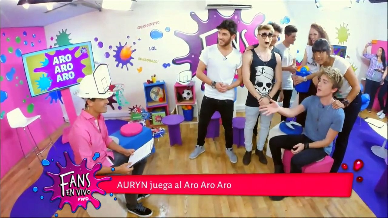 Los chicos de Auryn juegan al Aro Aro Aro