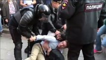 Una nueva manifestación opositora en Rusia se salda con otros 700 detenidos en Moscú