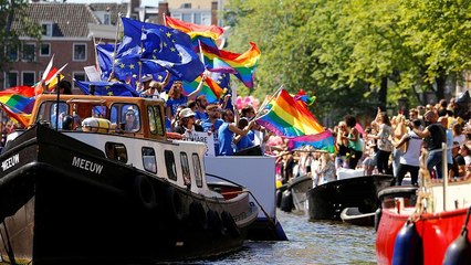 Ámsterdam se tiñe de multicolor para celebrar el orgullo gay