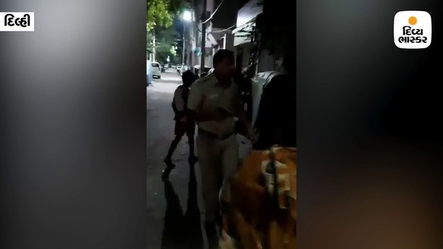 દારૂ માફિયાના પરિવારે કોન્સ્ટેબલને ઘેરી લેતાં જવાને આત્મરક્ષા માટે ચલાવી ગોળી