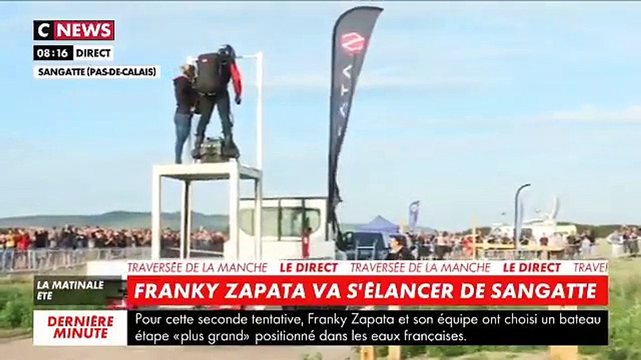 Franky Zapata vient de quitter la plage de Sangatte à bord de son Flyboard - Il tente de nouveau de traverser la Manche - VIDEO