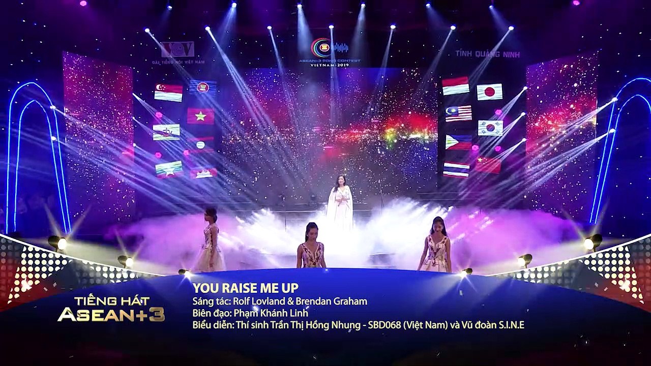 Ca sĩ Hồng Nhung hát You Raise Me Up trong bán kết Cuộc thi Tiếng hát ASEAN+3 lần thứ 2 năm 2019