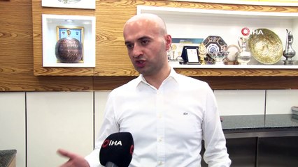 Usta tatlıcı ürettiği soğuk baklavanın siparişine yetişemiyor