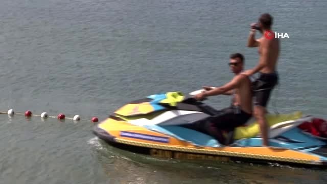 Caddebostan sahilinde 'uçuş' coşkusu