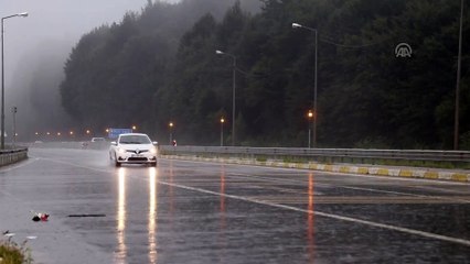 Bolu Dağı'nda sağanak ve sis - DÜZCE