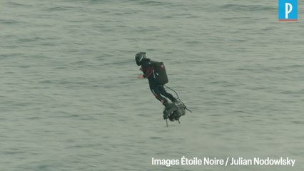 Traversee De La Manche En Flyboard La Deuxieme Fois Est La Bonne Pour Zapata Le Parisien