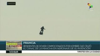 Frank Zapata cruza el canal de la mancha con su "flyboard"