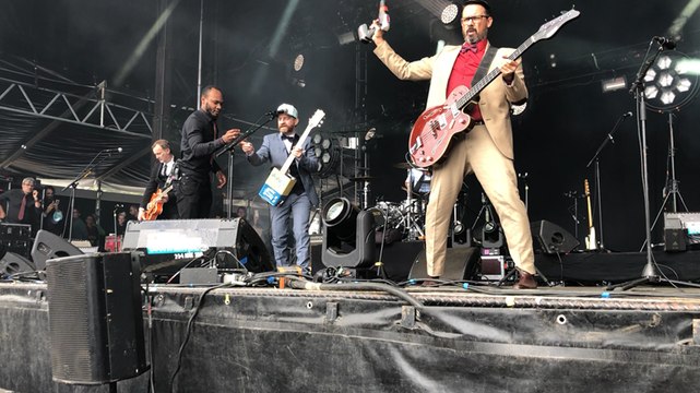 Festival du Bout du Monde. Tous des Jedi avec Dionysos !