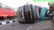 Excavator Accident Kobelco SK200 Fuso Self Loader Truck Heavy Recovery