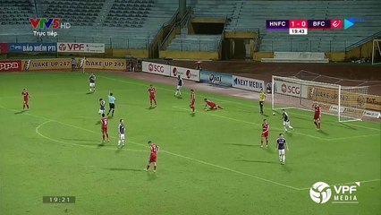 Văn Quyết tỏa sáng giúp Hà Nội tạm chiếm ngôi đầu từ tay TP.HCM | VPF Media