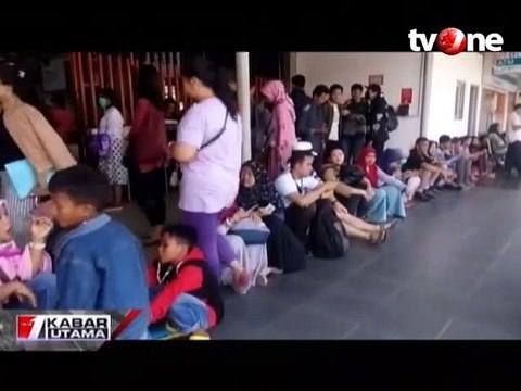Listrik Padam, KRL Tidak Beroperasi Penumpang Menumpuk