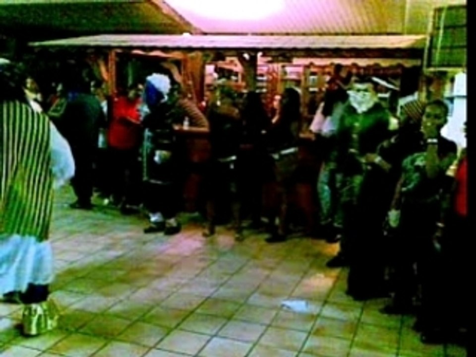 Face à face tololo Blue Star Féroces 2