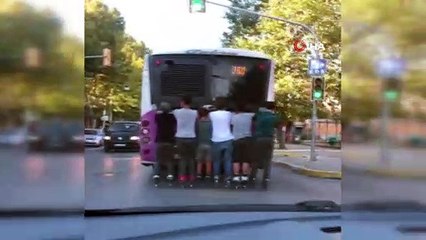 Patenci gençlerin tehlikeli yolculuğu kamerada