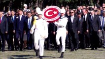 Dışişleri Bakanı Çavuşoğlu ve Büyükelçiler, Anıtkabir'i ziyaret etti