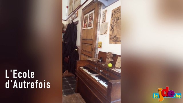 L'Ecole d'Autrefois à Treignes