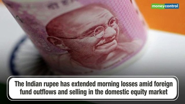 Rupee extends losses, trades near day's low at 70.46 per dollar