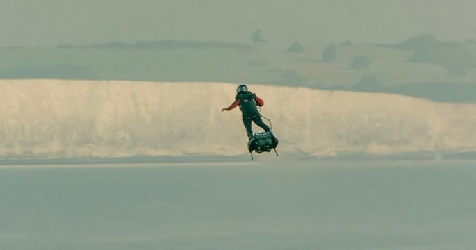 Franky Zapata promet de présenter une « voiture volante » d'ici la fin de l'année