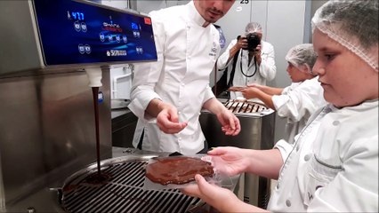 Weiss : un atelier tablettes de chocolat bien carré