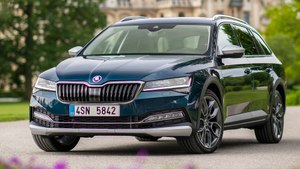 Skoda Superb Scout 2019