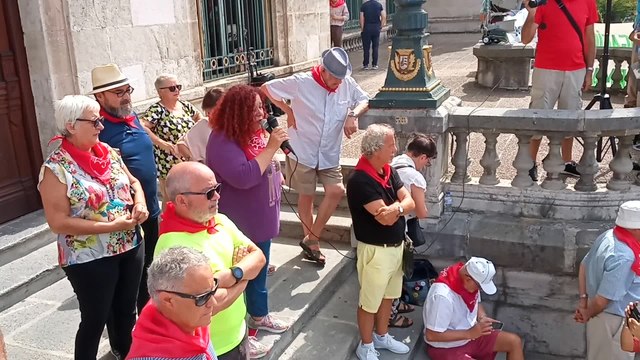 Pensionistas de Bizkaia muestran su solidaridad con la víctima de la agresión sexual de Bilbao