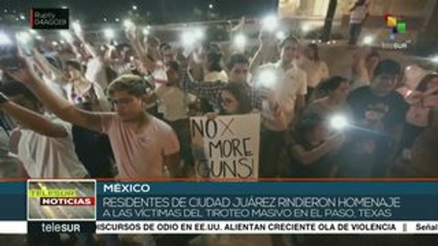 Mexicanos de Ciudad Juárez recuerdan a víctimas de masacres en EE.UU.
