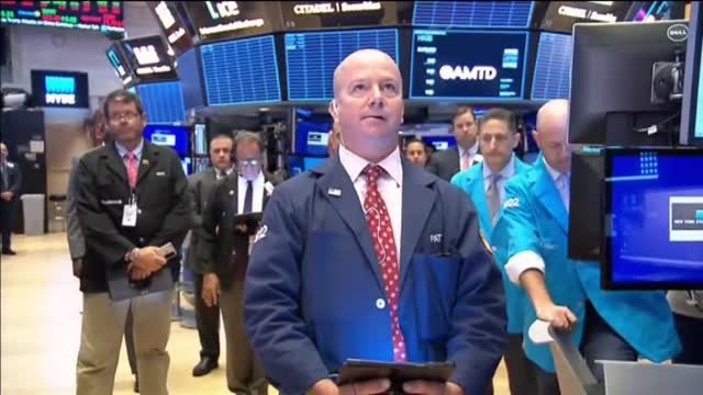 Minuto de silencio en la Bolsa de Nueva York en memoria a las víctimas de las últimas matanzas en Estados Unidos