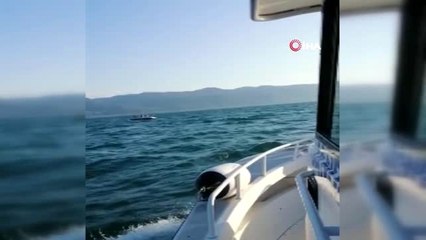 İznik Gölü'nde mahsur kalan 3 kişiyi jandarma kurtardı