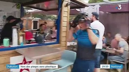 Pollution plastique : une charte pour des plages plus propres