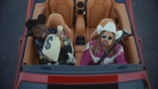 Lil Nas X's 'Old Town Road' Tops Billboard Hot 100 for 18th Week | Billboard News