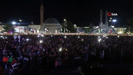 'Gardaşlık Festivali' kapsamında Serdar Ortaç Sivaslılar ile buluştu