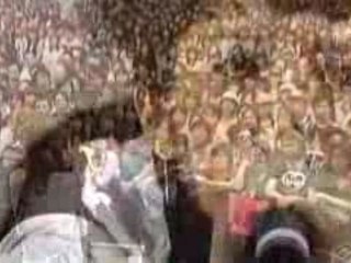 NANA SPECIAL OLIVIA STREET LIVE