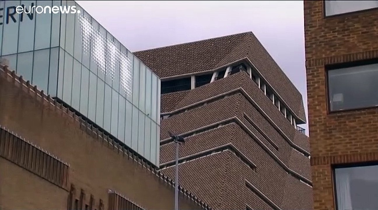 Τουρίστας από τη Γαλλία το αγοράκι που έσπρωξε...