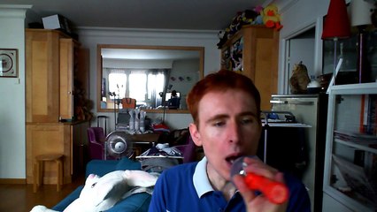 Wiwi égratigne "one more day"