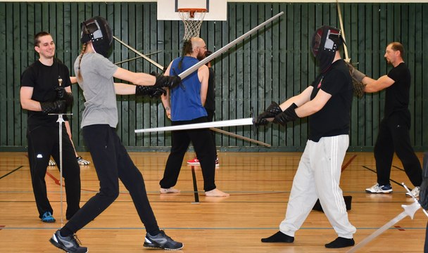Les Lames d'en temps , une école d'arts martiaux historiques européens ouvre à Thann