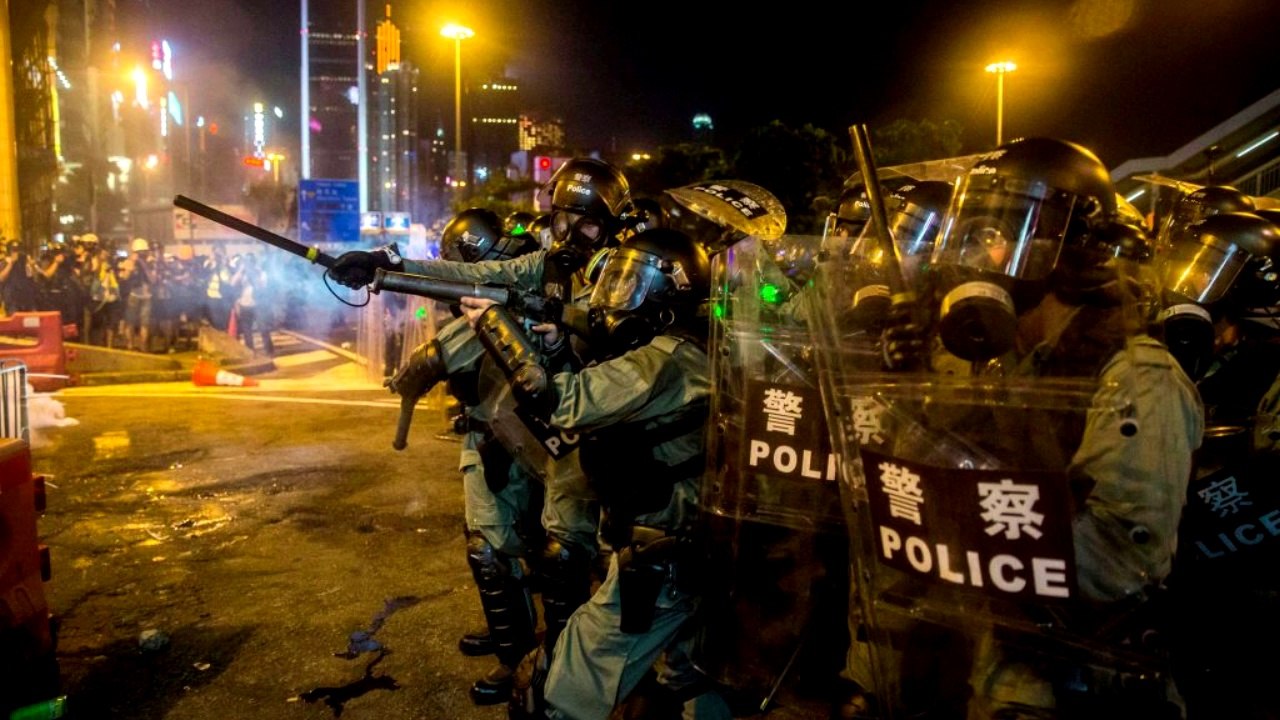 CHINA WARNS HONG KONG PROTESTERS NOT TO "PLAY WITH FIRE"