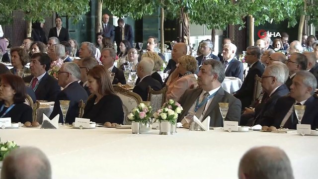 Cumhurbaşkanı Erdoğan: 'S-400’ler meselesinde Türkiye güvenliği ile ilgili ticari bir tercihte bulunmuştur. Bu tercihe zorlayan da müttefiklerinin uzlaşmaz tavrıdır'