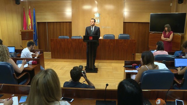 Aguado comparece después de reunirse con Trinidad